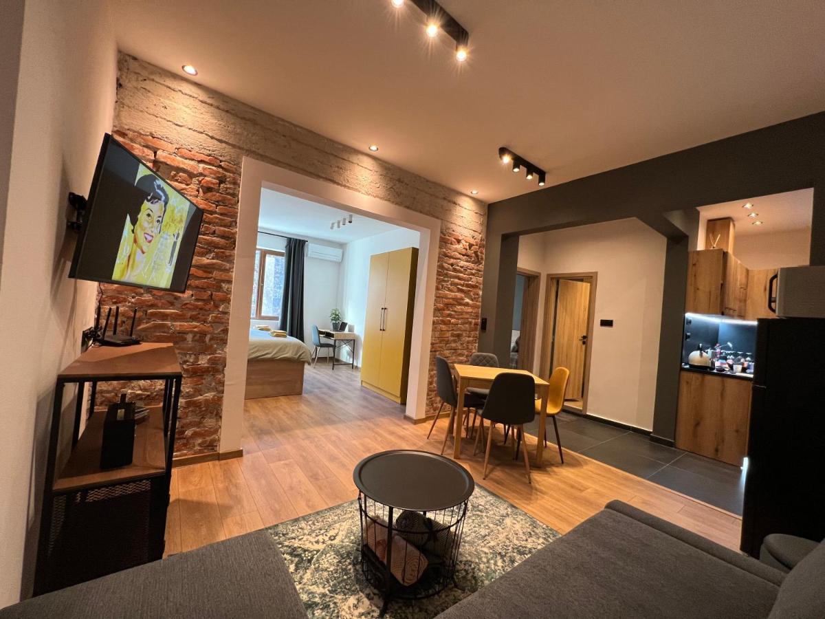 Apartemen 12 Sofia